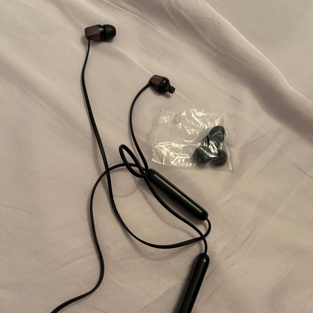 Black and Purple Wireless Earbuds